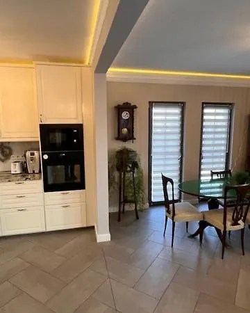 Dom Berry Villa