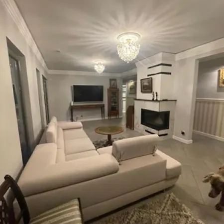 Dom Berry Villa